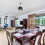 Anolia With Private Pool