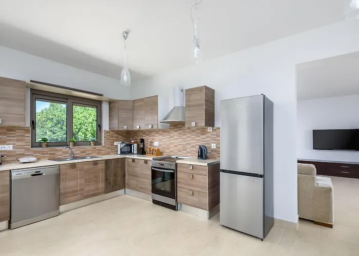 Anolia With Private Pool 빌라